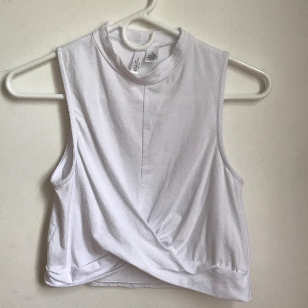 Cropped high neck twist crop top
